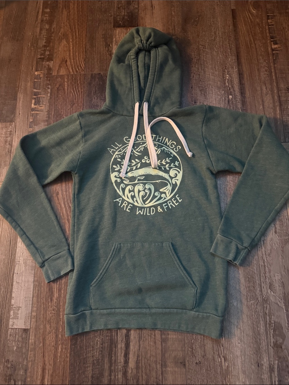 Women XS Forest Green Hooded Sweatshirt with Wild & Free Graphic